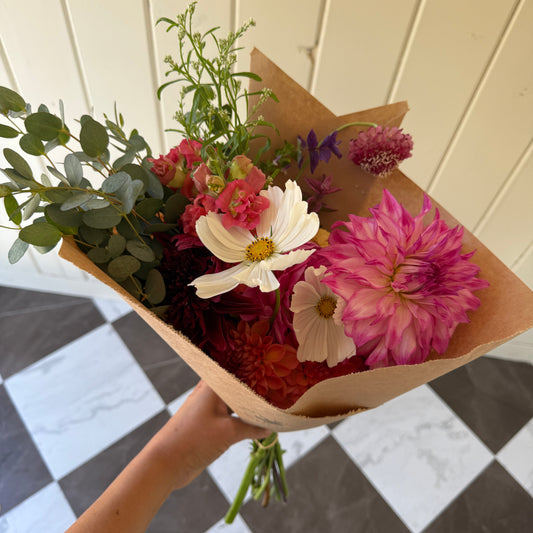 sweet valley flowers mixed bouquet september CSA flower subscription